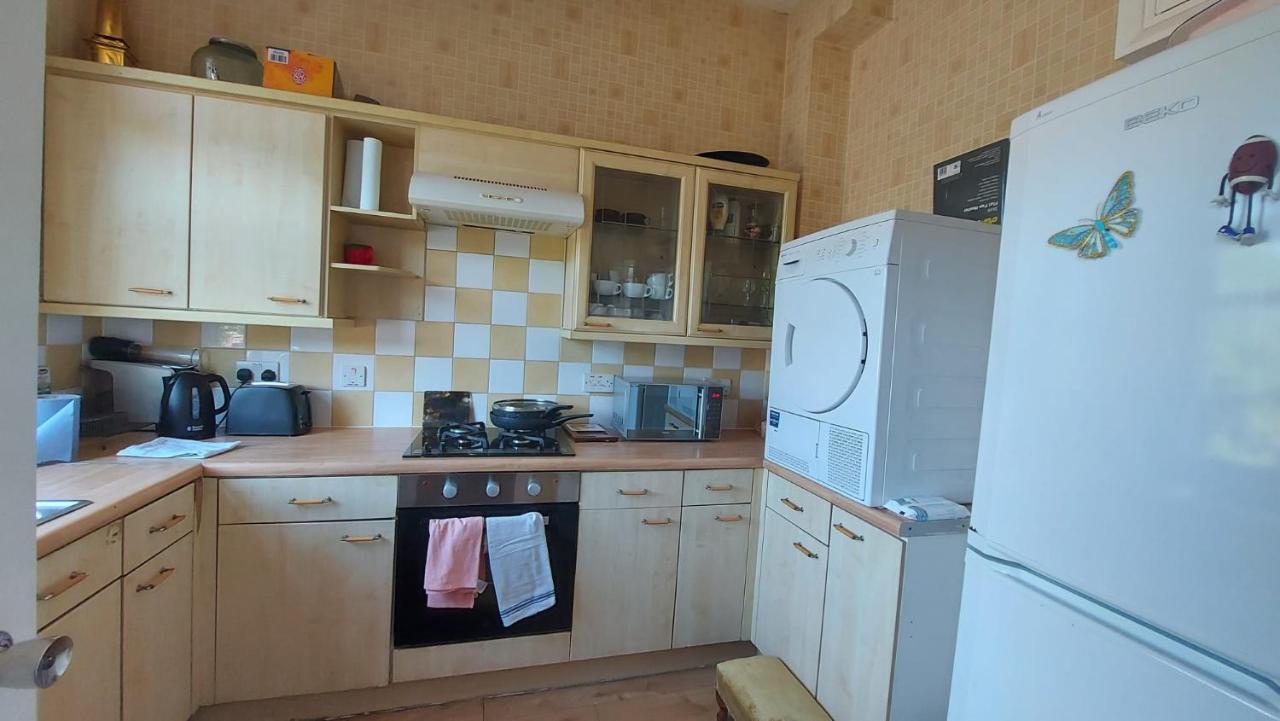 Extra Large One Bedroom Flat With Parking Londýn Exteriér fotografie
